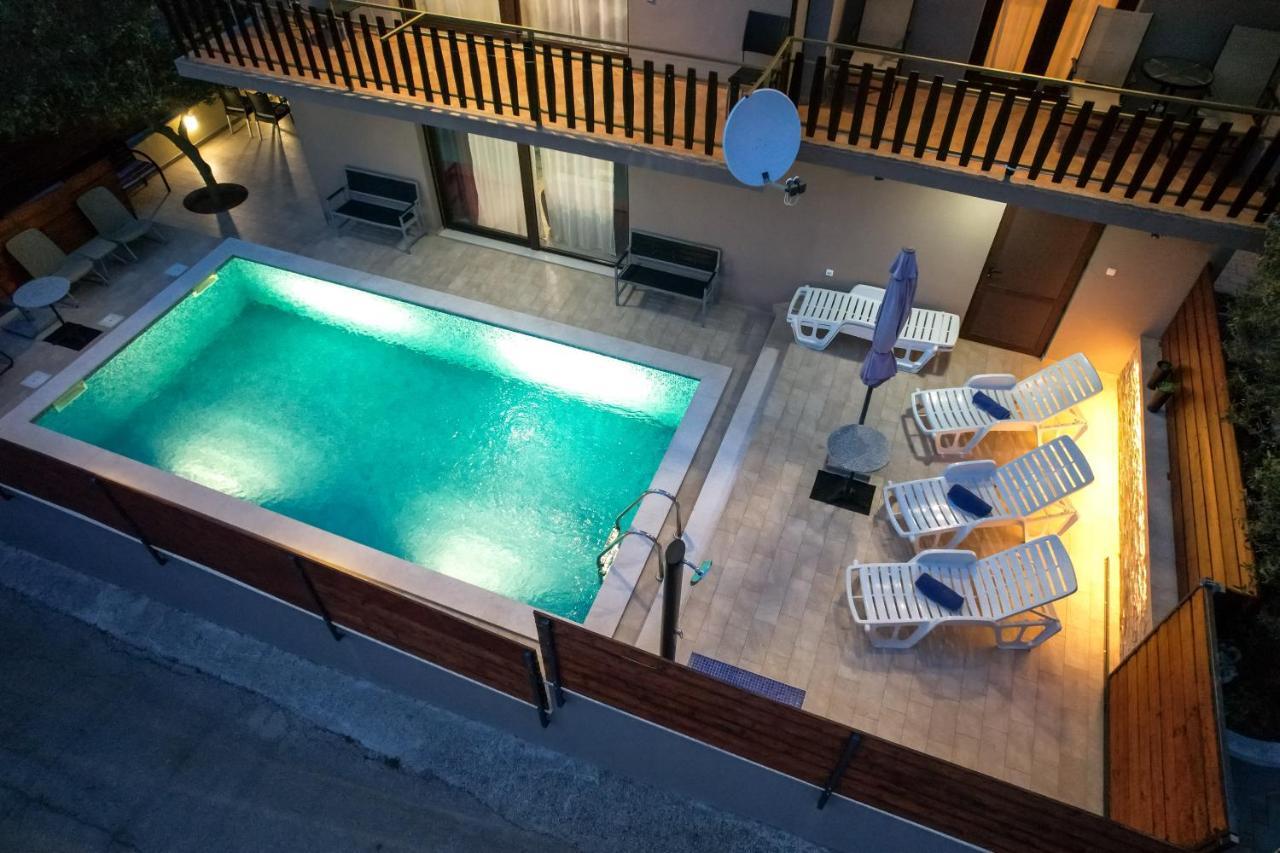 Pool Apartments Julia Zadar Dış mekan fotoğraf