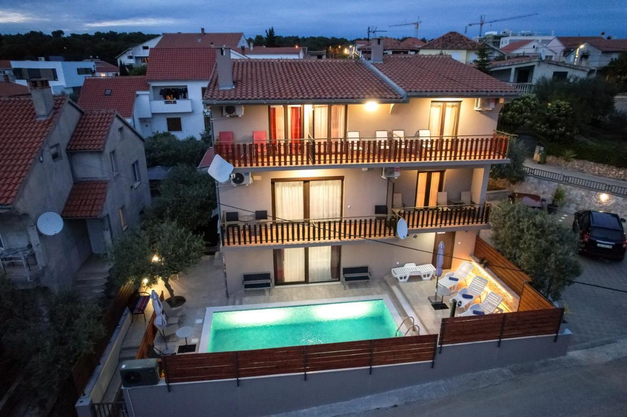 Pool Apartments Julia Zadar Dış mekan fotoğraf