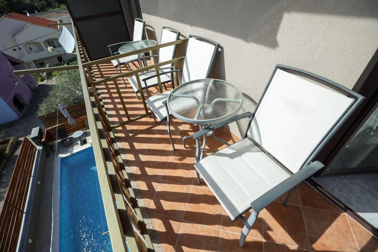 Pool Apartments Julia Zadar Dış mekan fotoğraf