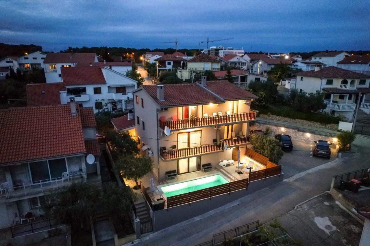 Pool Apartments Julia Zadar Dış mekan fotoğraf