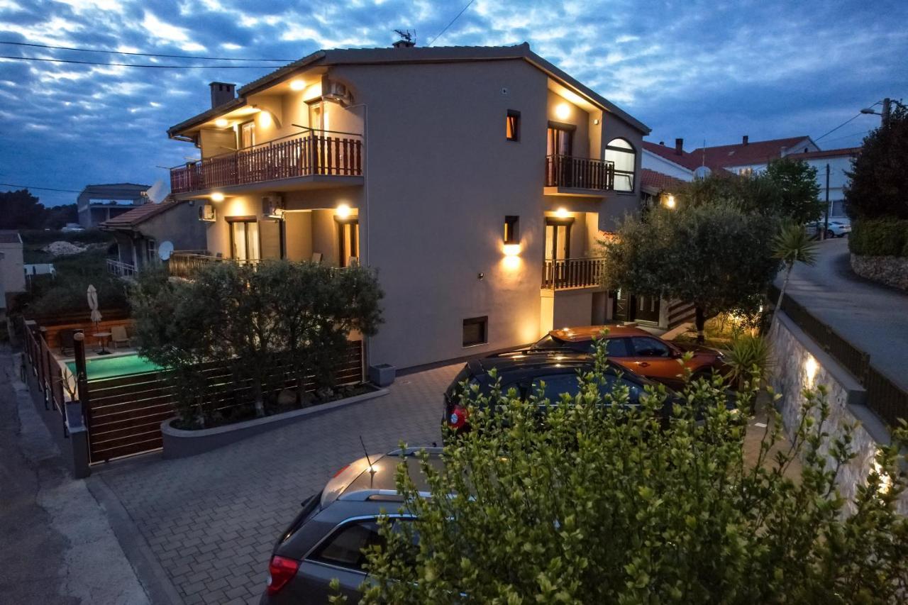 Pool Apartments Julia Zadar Dış mekan fotoğraf